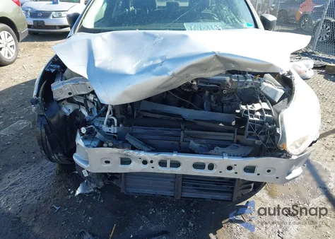 2012 Ford Focus S z USA, uszkodzony, nr VIN 1FAHP3E20CL319529